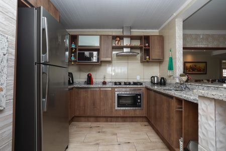 Casa para alugar com 290m², 4 quartos e 7 vagas Casa para alugar com 290m², 4 quartos e 7 vagasCozinha