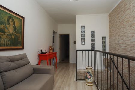 Casa para alugar com 290m², 4 quartos e 7 vagas Casa para alugar com 290m², 4 quartos e 7 vagasSala