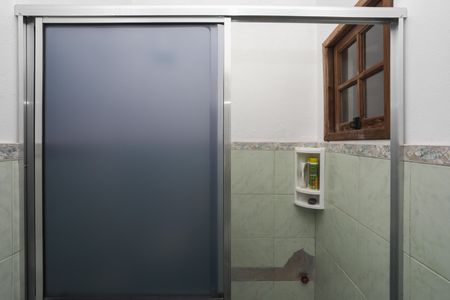 Casa para alugar com 290m², 4 quartos e 7 vagas Casa para alugar com 290m², 4 quartos e 7 vagasBanheiro da Suite 1