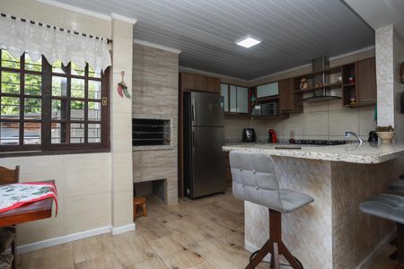 Casa para alugar com 290m², 4 quartos e 7 vagas Casa para alugar com 290m², 4 quartos e 7 vagasCozinha