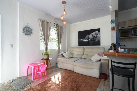 Casa para alugar com 290m², 4 quartos e 7 vagas Casa para alugar com 290m², 4 quartos e 7 vagasFundos edícula - Sala