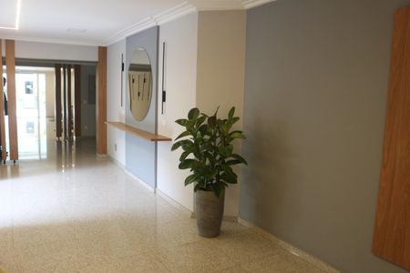 Apartamento à venda com 117m², 3 quartos e 2 vagasHall social