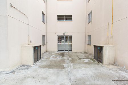 Apartamento à venda com 48m², 2 quartos e 1 vagaÁrea comum - Entrada