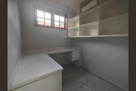 Casa para alugar com 358m², 5 quartos e 1 vagaEscritório