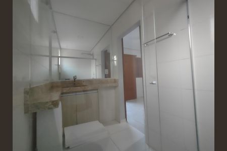 Casa para alugar com 358m², 5 quartos e 1 vagaBanheiro da Suíte 2