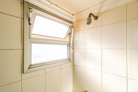 Apartamento à venda com 86m², 3 quartos e 3 vagas Apartamento à venda com 86m², 3 quartos e 3 vagasBanheiro social