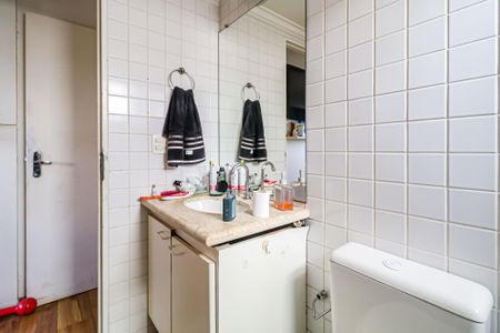 Apartamento à venda com 86m², 3 quartos e 3 vagas Apartamento à venda com 86m², 3 quartos e 3 vagasSuite - Banheiro