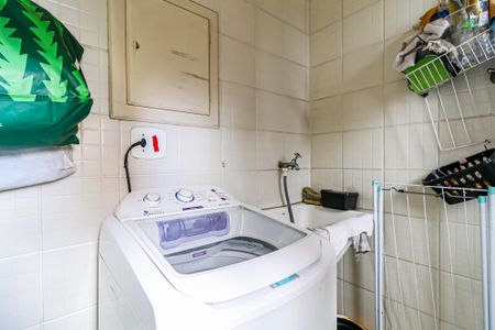 Apartamento à venda com 86m², 3 quartos e 3 vagas Apartamento à venda com 86m², 3 quartos e 3 vagasLavanderia