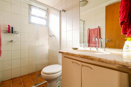 Apartamento à venda com 86m², 3 quartos e 3 vagas Apartamento à venda com 86m², 3 quartos e 3 vagasBanheiro social