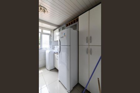 Apartamento à venda com 42m², 2 quartos e 1 vaga Apartamento à venda com 42m², 2 quartos e 1 vagaCozinha e Área de Serviço