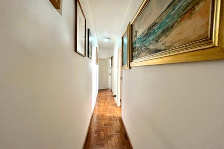 Casa à venda com 120m², 3 quartos e 2 vagas Casa à venda com 120m², 3 quartos e 2 vagasCorredor