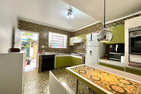 Casa à venda com 120m², 3 quartos e 2 vagas Casa à venda com 120m², 3 quartos e 2 vagasCozinha