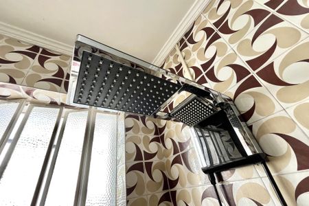 Casa à venda com 120m², 3 quartos e 2 vagas Casa à venda com 120m², 3 quartos e 2 vagasBanheiro