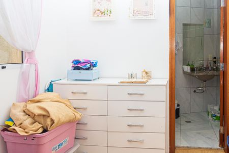 Casa à venda com 80m², 3 quartos e 2 vagasSuíte 1