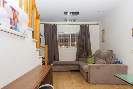 Casa à venda com 80m², 3 quartos e 2 vagasSala