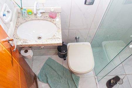 Casa à venda com 80m², 3 quartos e 2 vagasBanheiro da Suíte 2