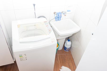 Casa à venda com 80m², 3 quartos e 2 vagasÁrea de Serviço