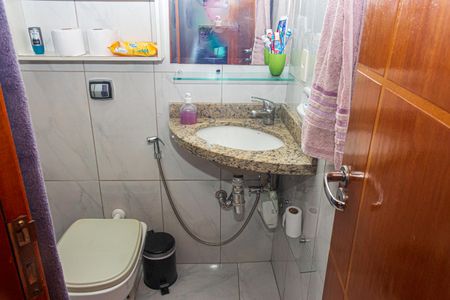 Casa à venda com 80m², 3 quartos e 2 vagasBanheiro da Suíte 3
