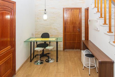 Sala de casa à venda com 3 quartos, 80m² em Vila Marari, São Paulo