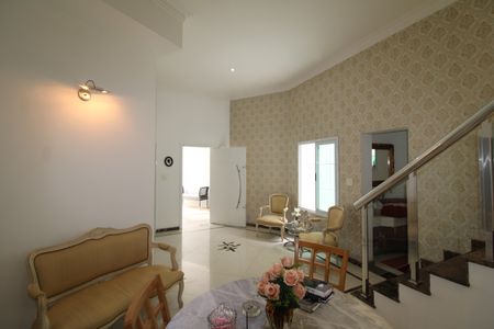 Sala de casa para alugar com 4 quartos, 520m² em Jardim Franca, São Paulo