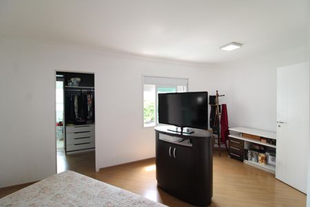 Casa à venda com 520m², 4 quartos e 4 vagasSuite 3