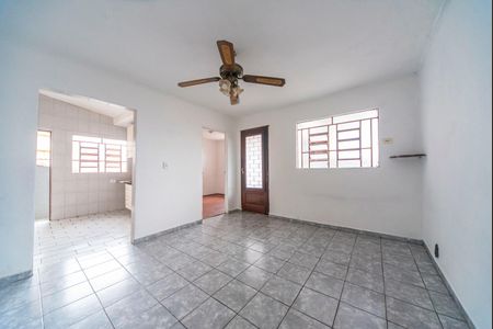 Casa para alugar com 180m², 3 quartos e 1 vaga Casa para alugar com 180m², 3 quartos e 1 vagaSala de Jantar