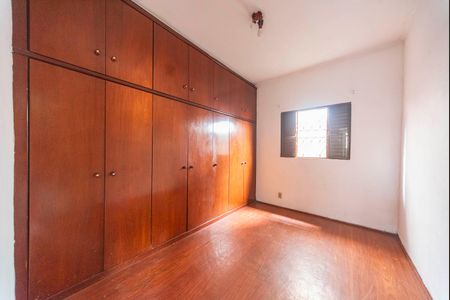 Casa para alugar com 180m², 3 quartos e 1 vaga Casa para alugar com 180m², 3 quartos e 1 vagaQuarto 2