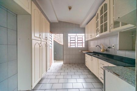 Casa para alugar com 180m², 3 quartos e 1 vaga Casa para alugar com 180m², 3 quartos e 1 vagaCozinha