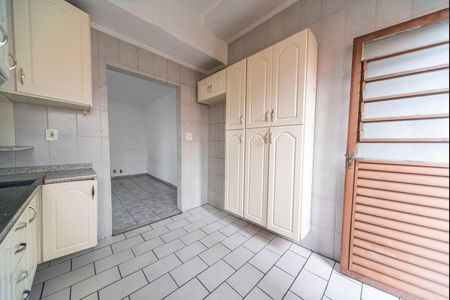 Casa para alugar com 180m², 3 quartos e 1 vaga Casa para alugar com 180m², 3 quartos e 1 vagaCozinha