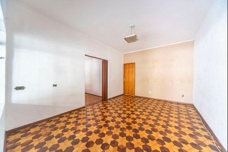 Casa para alugar com 180m², 3 quartos e 1 vaga Casa para alugar com 180m², 3 quartos e 1 vagaSala