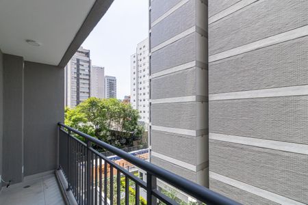 Apartamento à venda com 30m², 1 quarto e sem vaga Apartamento à venda com 30m², 1 quarto e sem vagaVaranda