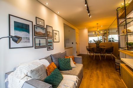 Sala de apartamento para alugar com 2 quartos, 68m² em Jardim Tupanci, Barueri