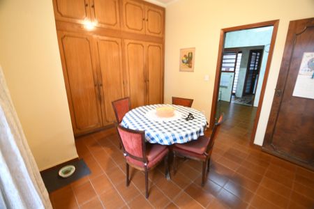 Casa à venda com 290m², 5 quartos e 4 vagasSala de Jantar