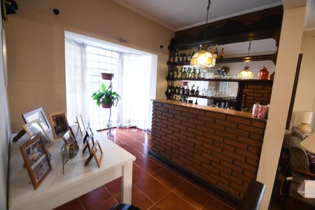 Casa à venda com 290m², 5 quartos e 4 vagasSala