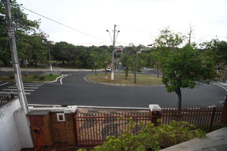 Casa à venda com 290m², 5 quartos e 4 vagasQuarto 2 - Vista