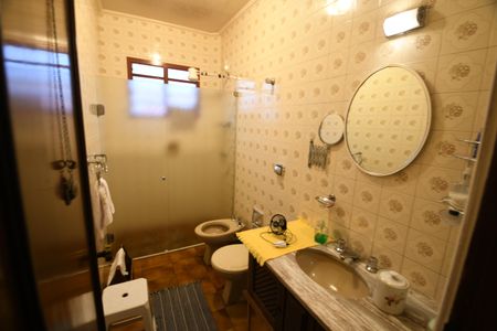 Casa à venda com 290m², 5 quartos e 4 vagasBanheiro