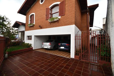 Casa à venda com 290m², 5 quartos e 4 vagasGaragem
