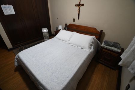 Casa à venda com 290m², 5 quartos e 4 vagasSuíte