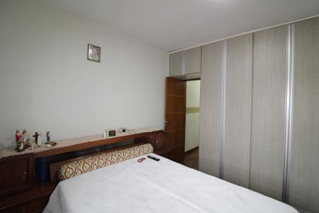 Casa à venda com 174m², 4 quartos e 2 vagasSuíte