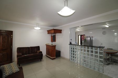 Casa à venda com 174m², 4 quartos e 2 vagasSala/Cozinha