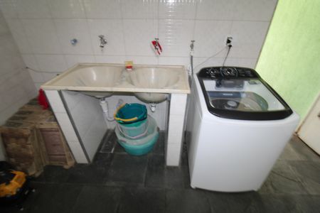 Casa à venda com 174m², 4 quartos e 2 vagasÁrea de Serviço