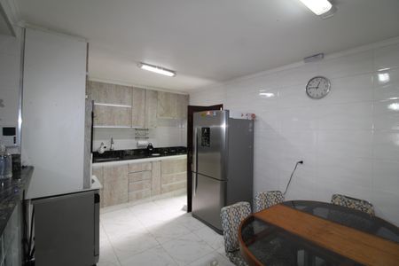 Casa à venda com 174m², 4 quartos e 2 vagasSala/Cozinha