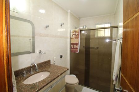Casa à venda com 174m², 4 quartos e 2 vagasBanheiro Social