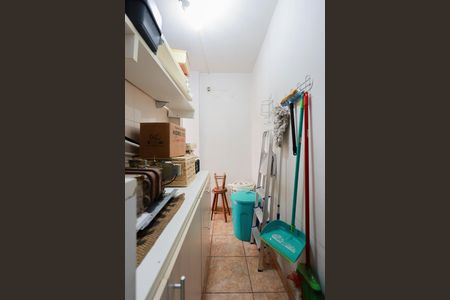 Apartamento à venda com 125m², 3 quartos e 2 vagas Apartamento à venda com 125m², 3 quartos e 2 vagasQuarto de Serviço