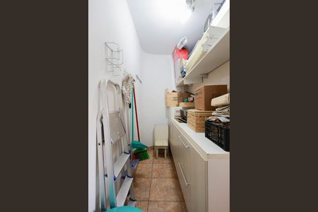 Apartamento à venda com 125m², 3 quartos e 2 vagas Apartamento à venda com 125m², 3 quartos e 2 vagasQuarto de Serviço