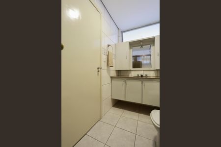 Apartamento à venda com 125m², 3 quartos e 2 vagas Apartamento à venda com 125m², 3 quartos e 2 vagasBanheiro Social