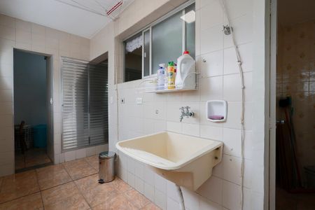 Apartamento à venda com 125m², 3 quartos e 2 vagas Apartamento à venda com 125m², 3 quartos e 2 vagasÁrea de Serviço