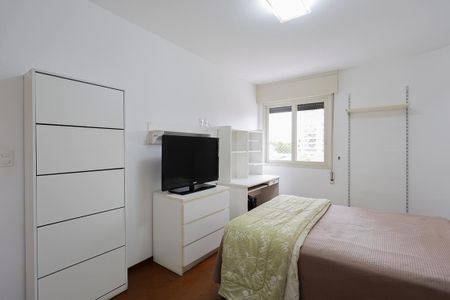 Apartamento à venda com 125m², 3 quartos e 2 vagas Apartamento à venda com 125m², 3 quartos e 2 vagasSuíte