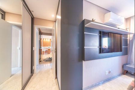 Apartamento à venda com 103m², 3 quartos e 2 vagasQuarto 2 