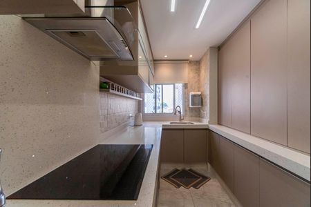 Apartamento à venda com 103m², 3 quartos e 2 vagasCozinha 